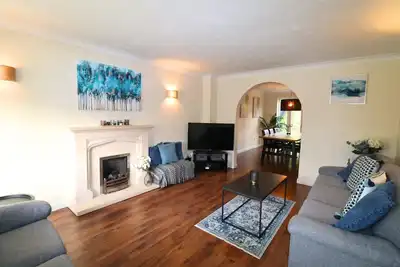 Image de Binfield: Spacious Spectacular Four Bedroom House