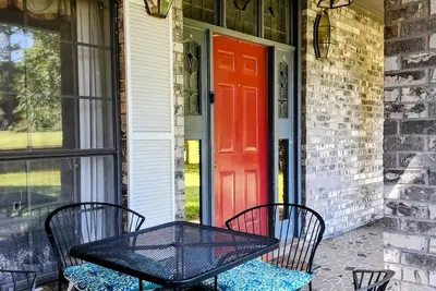 Image de Amazing Queen Suite w\/Private Full Bathroom plus we have 3 Add'l rooms available