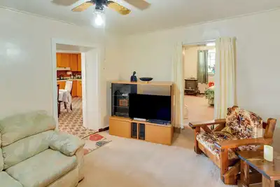 Image de Cordova Vacation Rental w/ Porch: Hike & Explore!