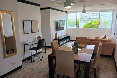 Image de Cozy Elegance : Tu Rincón en San Juan