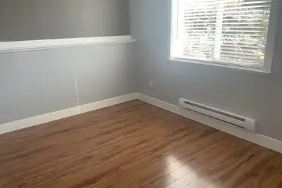 Image de comfortable quiet 2 bedroom suite centrally located in Nanaimo Bc.