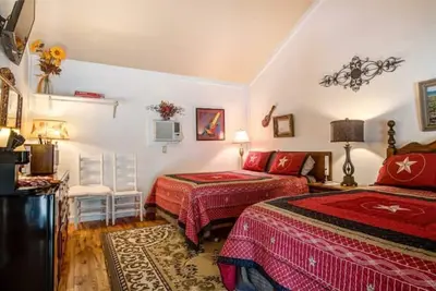 Image de #2 Forge~Bandera Tin Star~Bandera, Tx~Country