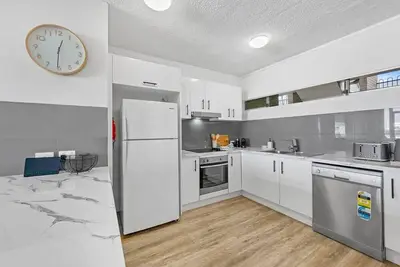 Image de Views by Day, Waves at Night Kings Beach