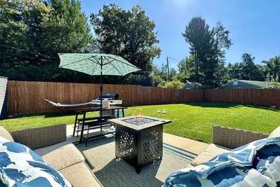 {Luxe} Hershey Cottage + Firepit & Pac Man 5 Min To Hershey