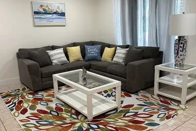 Image de Beautiful family house in Venice, Fl. It is only a mile away from Shamrock Park