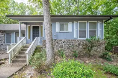 Image de Luxury Living On Macotera Place