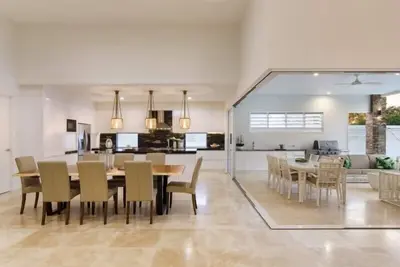 Image de Exquisite Riverside Living in Noosaville