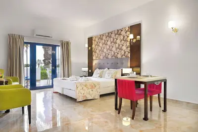 Image de Always a Great Idea To Unwind! Two Sea View Units, 2 Swimming Pool, Beachfront!