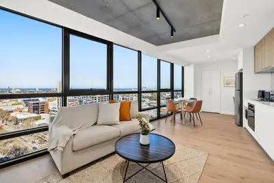 Image de New! Sensational Southbank Lux