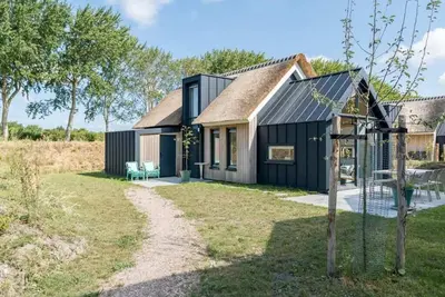 Image de De l'espace avec un intérieur frais et doux, c'est ainsi que l'on peut décrire ce beau chalet pour 4