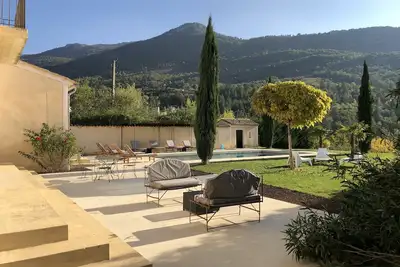 Image de Belle Bastide avec Piscine et vue classée 5*!