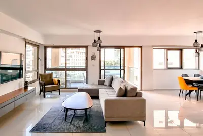 Spacious and Bright Condo in Kohav Hatsafon FeelHome