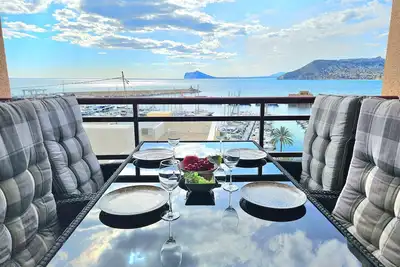 Image de Marina Style Apartment With Stunning Sea Views