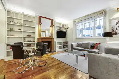 Image de Queens Gate, Kensington -Stylish 2 bed, 2 bath apartment with patio, and a study