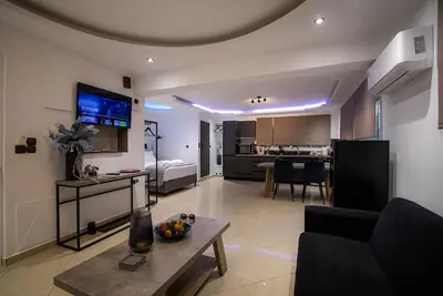 Image de B l a c k   S u i t e