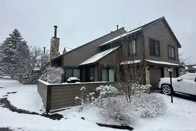 Image de 7 Springs 3 Bed/3 Bath Premium Townhome - Ski In/Out & Summer Mountain Retreat