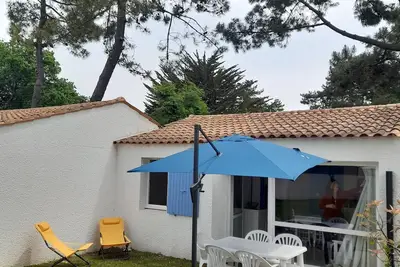 Image de Maison pour 4 personnes avec piscine, jacuzzi et sauna