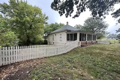 Image de Relaxing Home on the Outskirts!