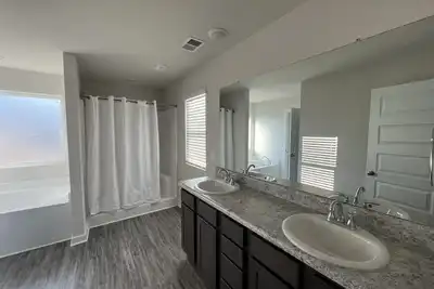 Image de 4-Bedroom Home in Northwest Hunstville