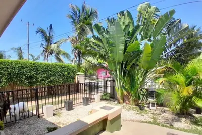 Image de Lovely 2 bedroom Home close to the airport.