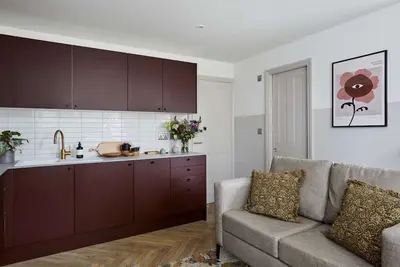 Image de Contemporary Central Duplex by Black Door Stays