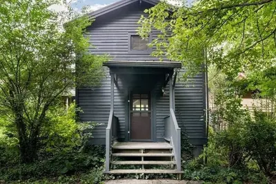 Image de Unbeatable Location Carriage House with Great Vibe