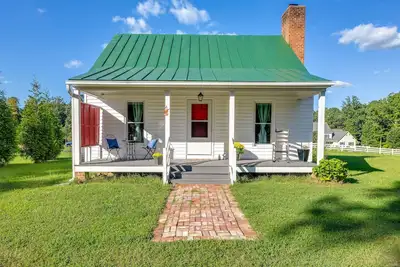 Image de Tranquil Cottage in Virginia Countryside w/ Pond!