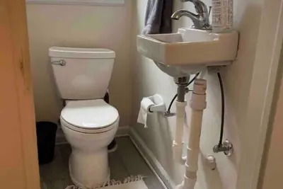 Image de In the Heart of Speedway, west of Downtown Indy