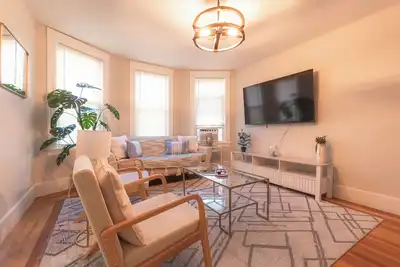 Image de Spacious 3br - Walk to Downtown Salem, Game Room! <br>