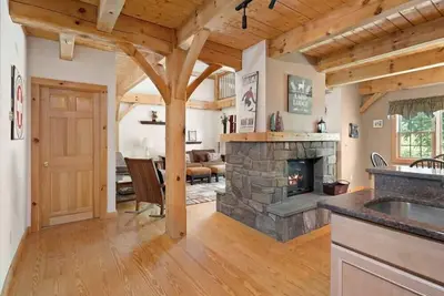 The Sugar Lodge | 3 Story Townhome Near Mt. Snow!