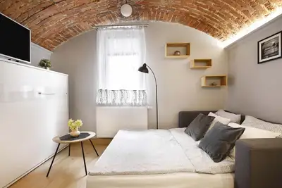 Image de Benedykta 9/19