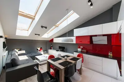 Image de Cozy and Large 62 m2 Apartment with A/C, Old Town, Miodowa