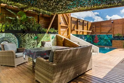 Image de Villa avec piscine privée