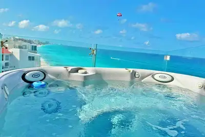 Image de Combo #3134-Tim’s Ocean Condos– Beachfront Big Private Terraces & Lots of Space!