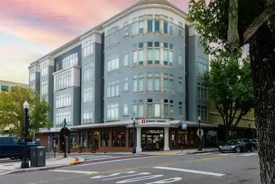 Image de Heart of Downtown Lakeland - Urban Luxury Loft. Studio + Memory Foam Sofa Bed