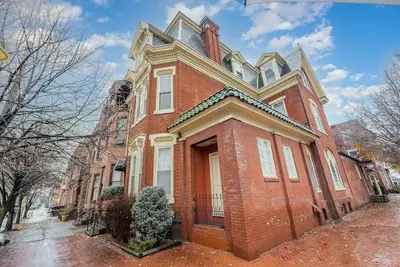 Image de Stylish, Private 2 Bed Apt