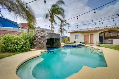Image de Luxe Yuma Home with Private Pool!