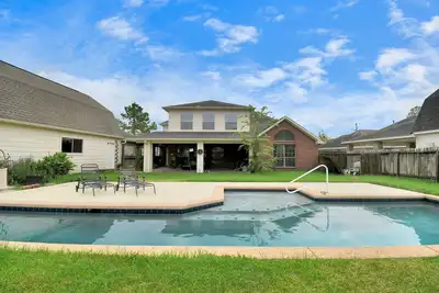 Image de Spectacular Home with Private Pool, Theater&Grill!