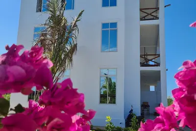 Image de Spacious apartments with Indian ocean view, near the sky-blue beach Muyuni