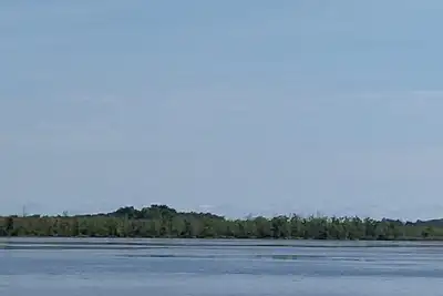 Image de Oneida Lake Fishing, With a Game Room