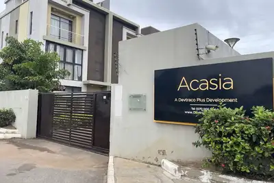 Image de Cozy two Bedroom condo in Cantonments. 10-15 Minute drive to the airport.