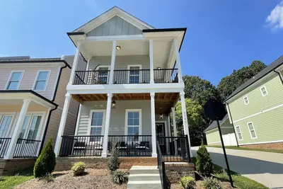 Image de The Gray at Mill Ridge - Steps to Ballpark & all Downtown Kannapolis offers!