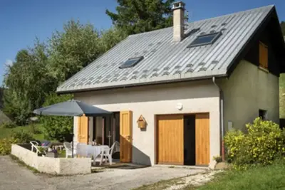 Image de Chalet chaleureux à Corrençon - Terrasse plein sud, proche golf et remontées mécaniques
