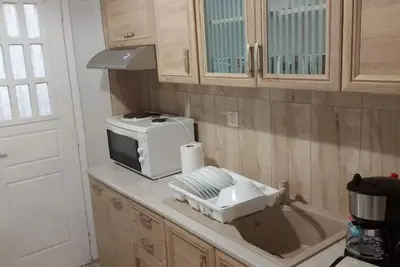 Image de Comfortable, friendly, fully equipped apartment hosted by Theodore. \n