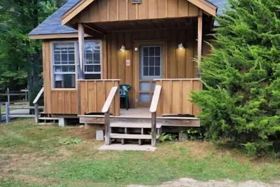 Image de Rustic Cabin with access to Rust Pond - Main Cabin