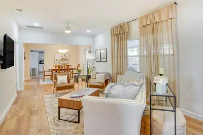 Image de Lake Wales Vacation Rental w/ Screened-In Porch!