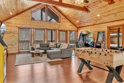 Image de Through the Trees~Hot Tub~Mtn Views~Indoor Pool
