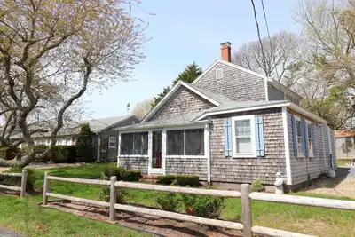 Image de Delightful Cape Home, Walking distance to beach