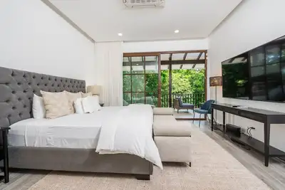 Image de Luxury Four-Bedroom Condo in Hacienda Pinilla – Steps from the Beach