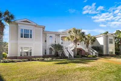 Image de 4 Bedroom, 3 Bath, Golf Villa, Green Haven